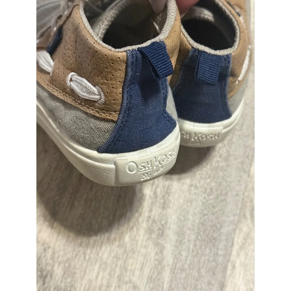 OshKosh B'gosh Lloyd Toddler Boys Grey Tan Boat Shoe Sneakers Size 9M OS21H05H‎